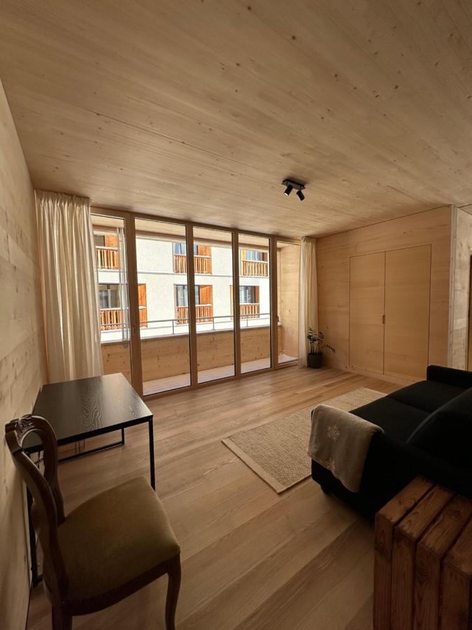 Mondholz Ferienwohnung Andermatt Εξωτερικό φωτογραφία